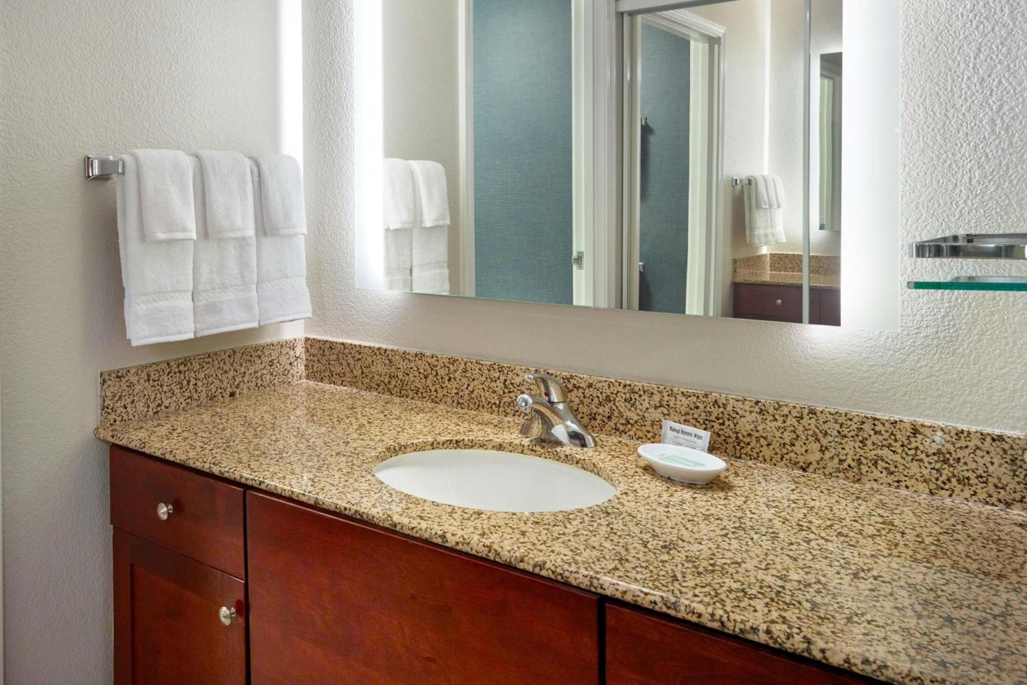 Hotel By Marriott Washington, D.c. Area 3*